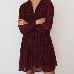 NWOT MANGO red floral pleated dress